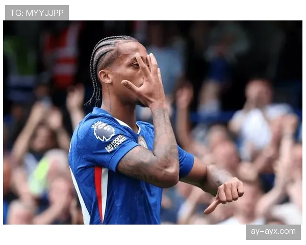 英超揭幕战:巴克利状态回暖,助球队取得重要胜利